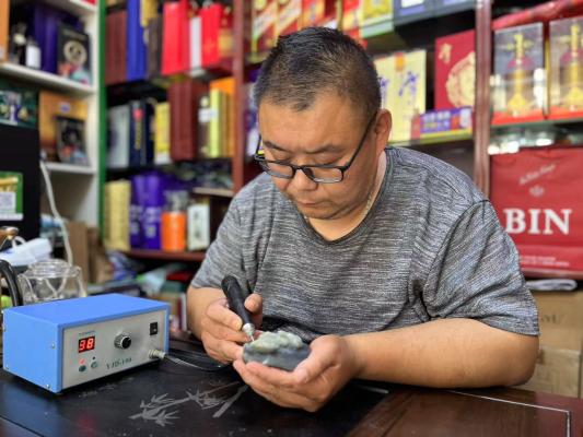 米乐山东周村：别有“玉”意的非遗小店(图1)